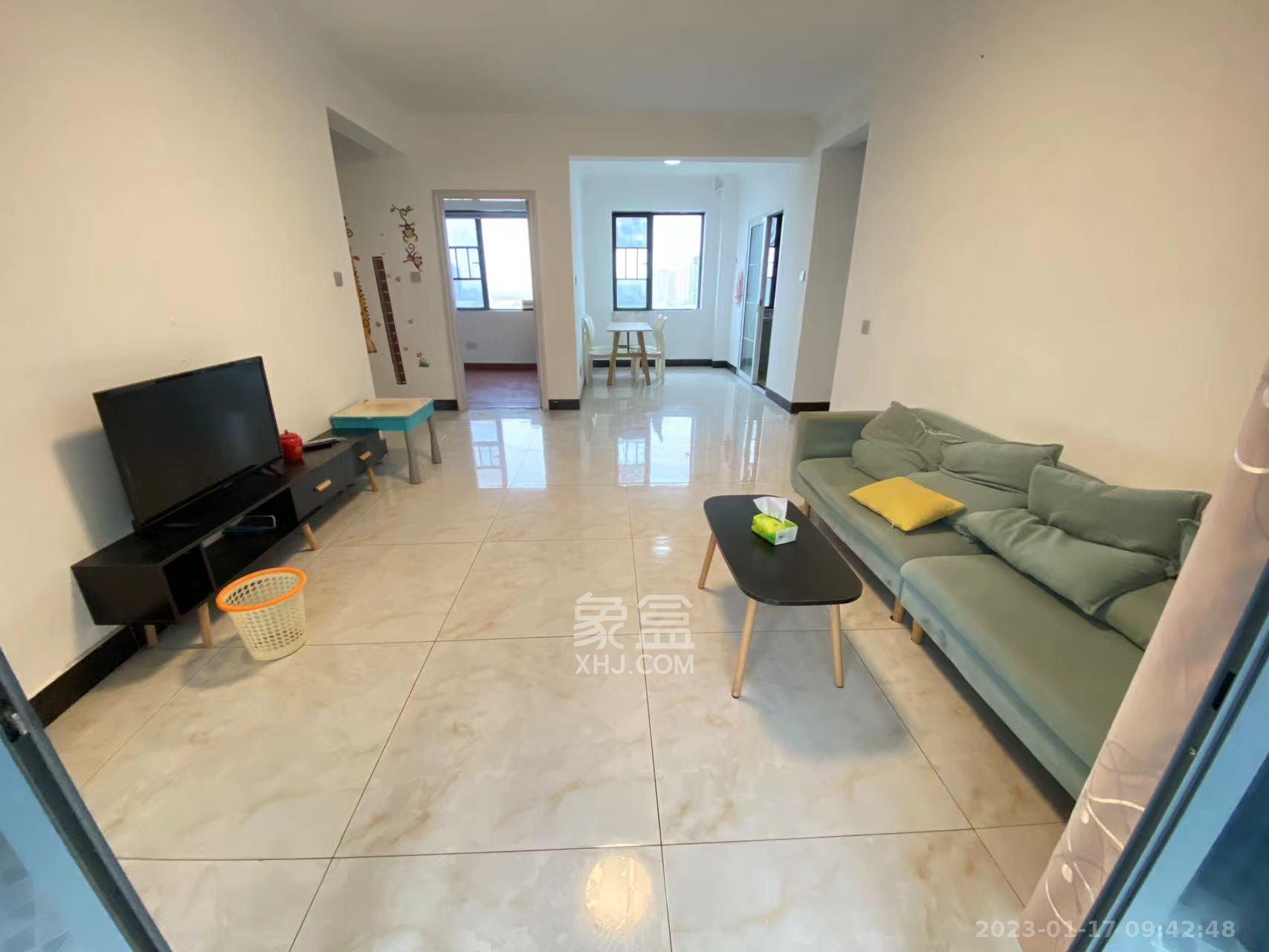 中欣楚天雅郡 3室2厅2卫 1800.0元/月