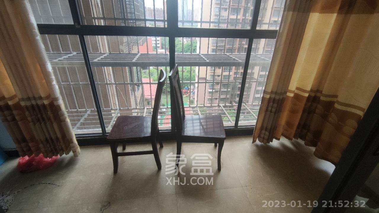 鑫天御景湾  3室2厅2卫   2700.00元/月室内图