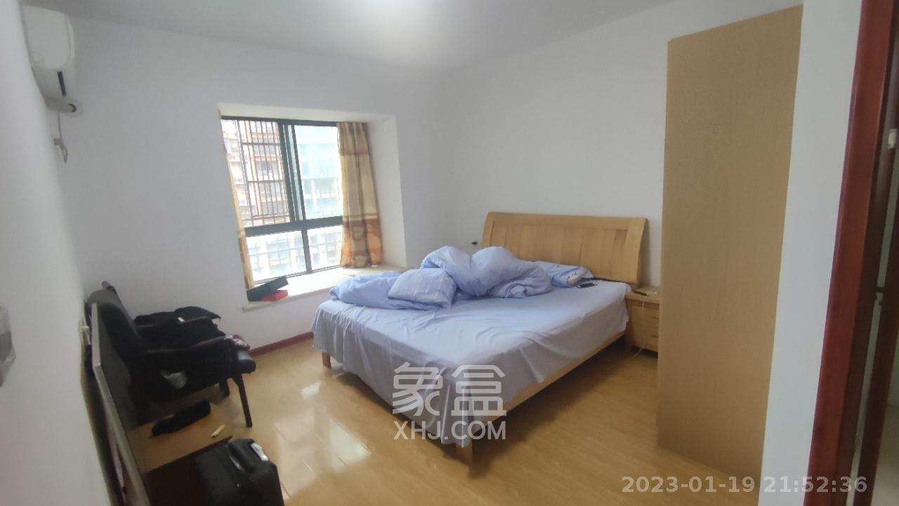鑫天御景湾  3室2厅2卫   2700.00元/月室内图