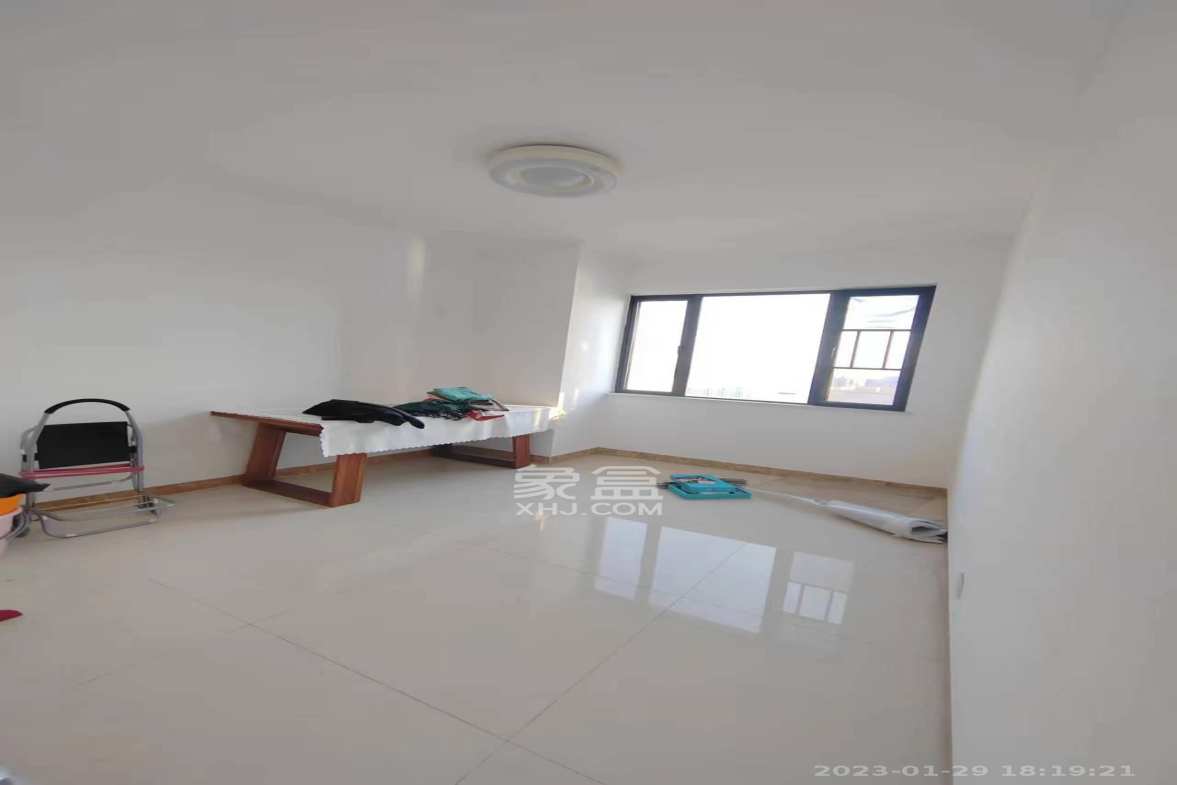 和顺洋湖壹号  4室2厅2卫   6500.00元/月室内图