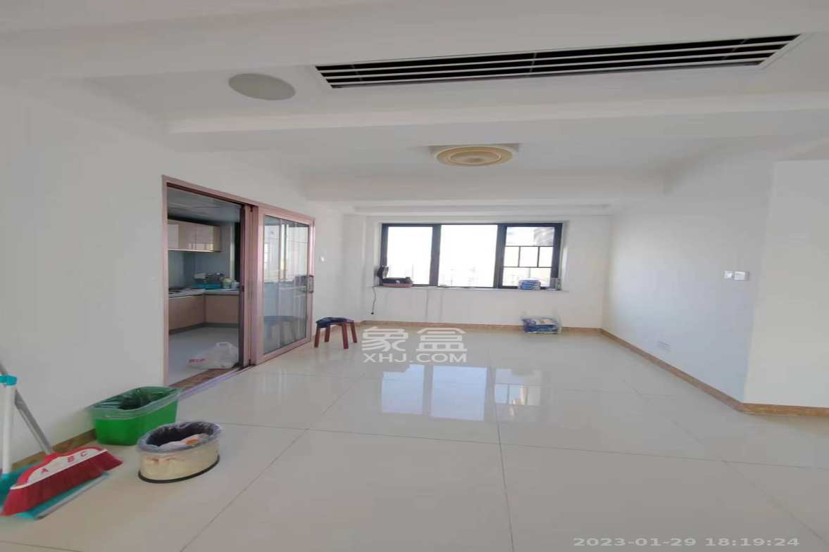 和顺洋湖壹号  4室2厅2卫   6500.00元/月室内图