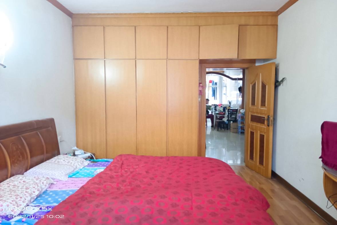 高溪花园  2室2厅1卫    39.8万卧室