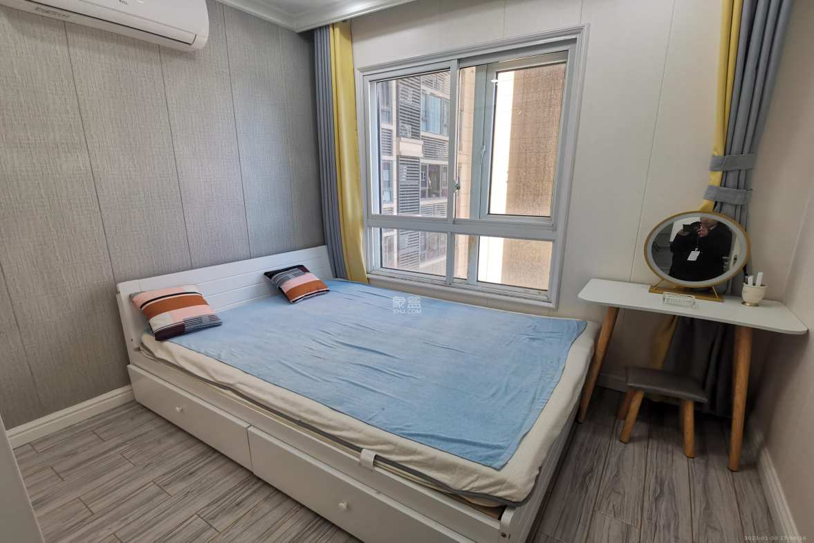 荣盛花语城  3室2厅1卫    2700.0元/月室内图