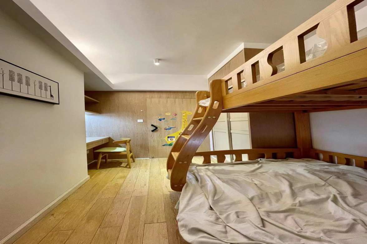 珠江帝景山庄  2室2厅1卫   1600.00元/月室内图