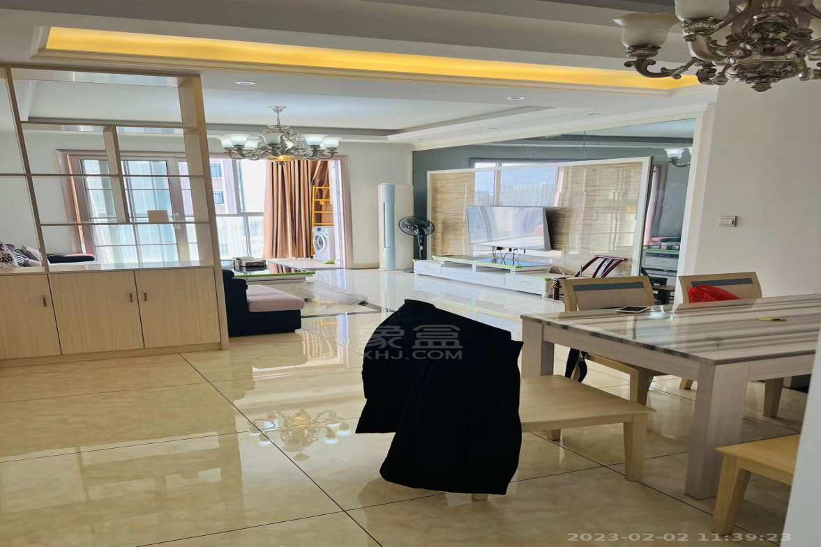 庐山春天二期曼城 3室2厅2卫 2000.00元/月 庐山春天二期曼城 3室2厅2卫 2000.00元/月室内图