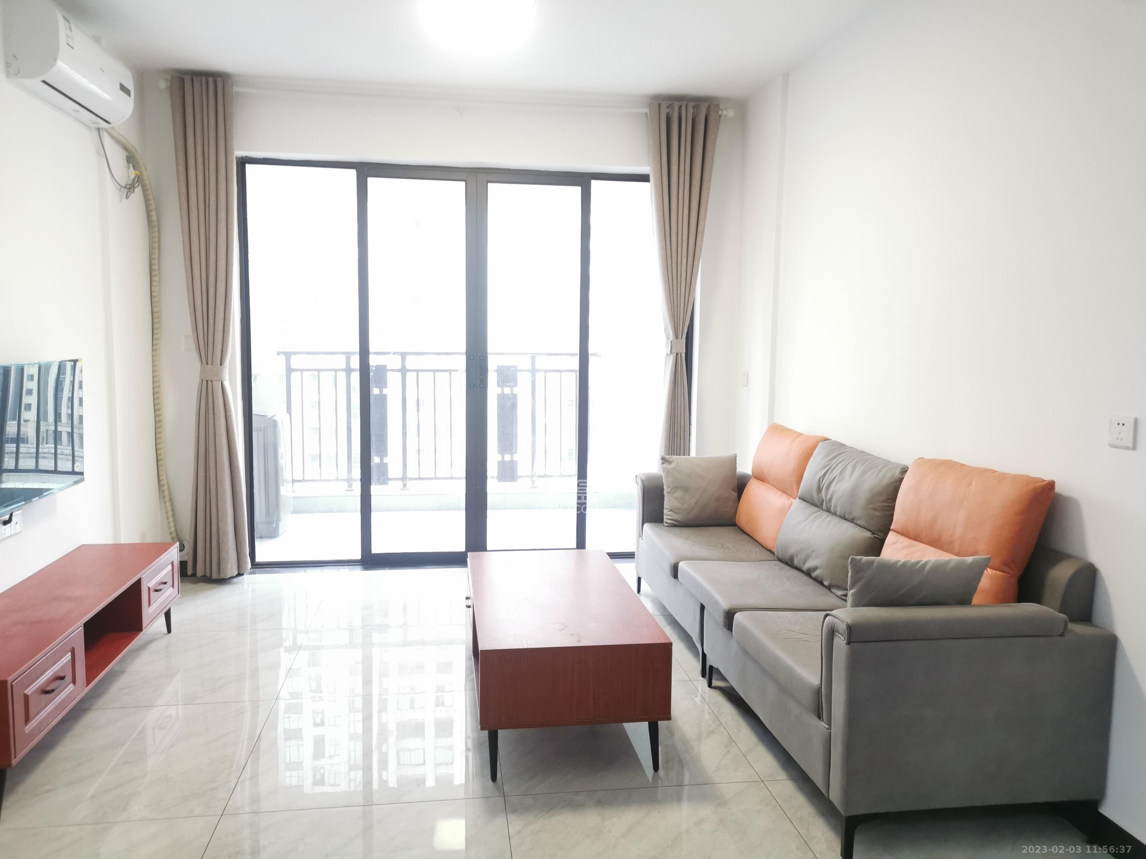 中交中央公园D1区 2室2厅1卫 2400.0元/月