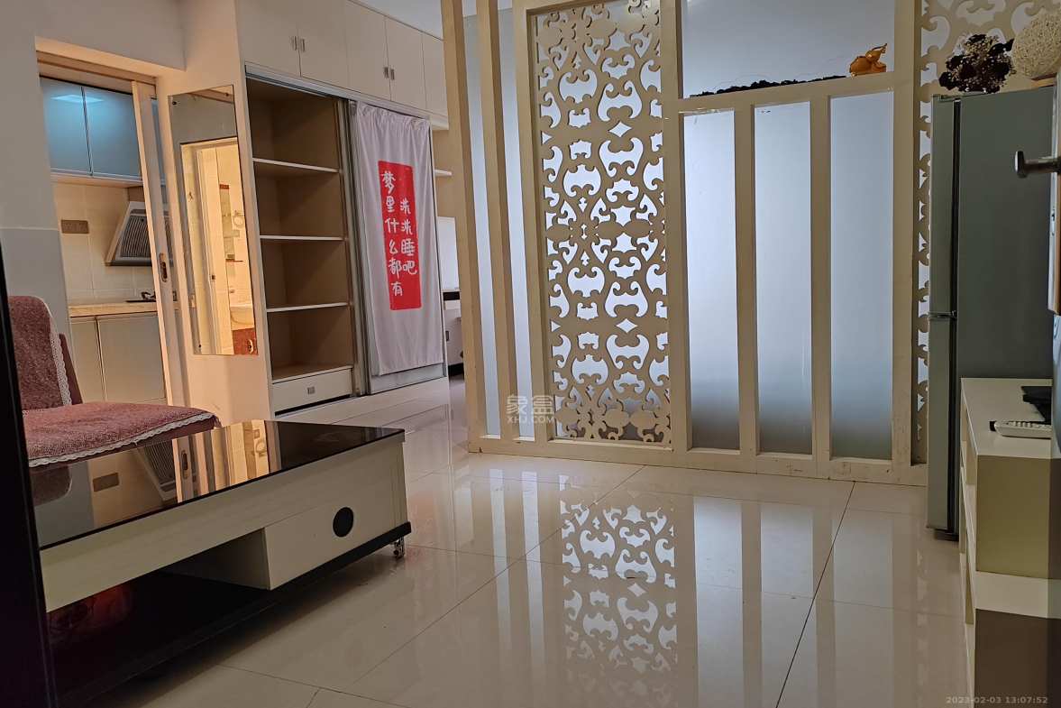 凯轩云顶 1室1厅1卫 1800.0元/月 凯轩云顶 1室1厅1卫 1800.0元/月室内图