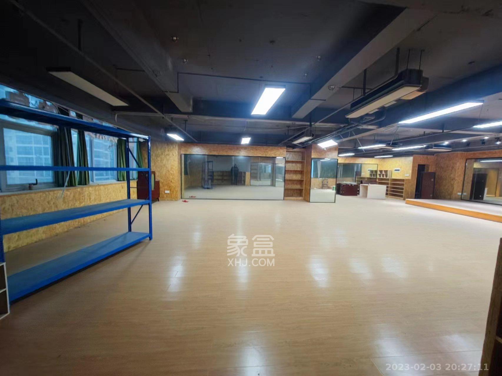 开源鑫贸大楼   221.0㎡      8500.0元/月室内图