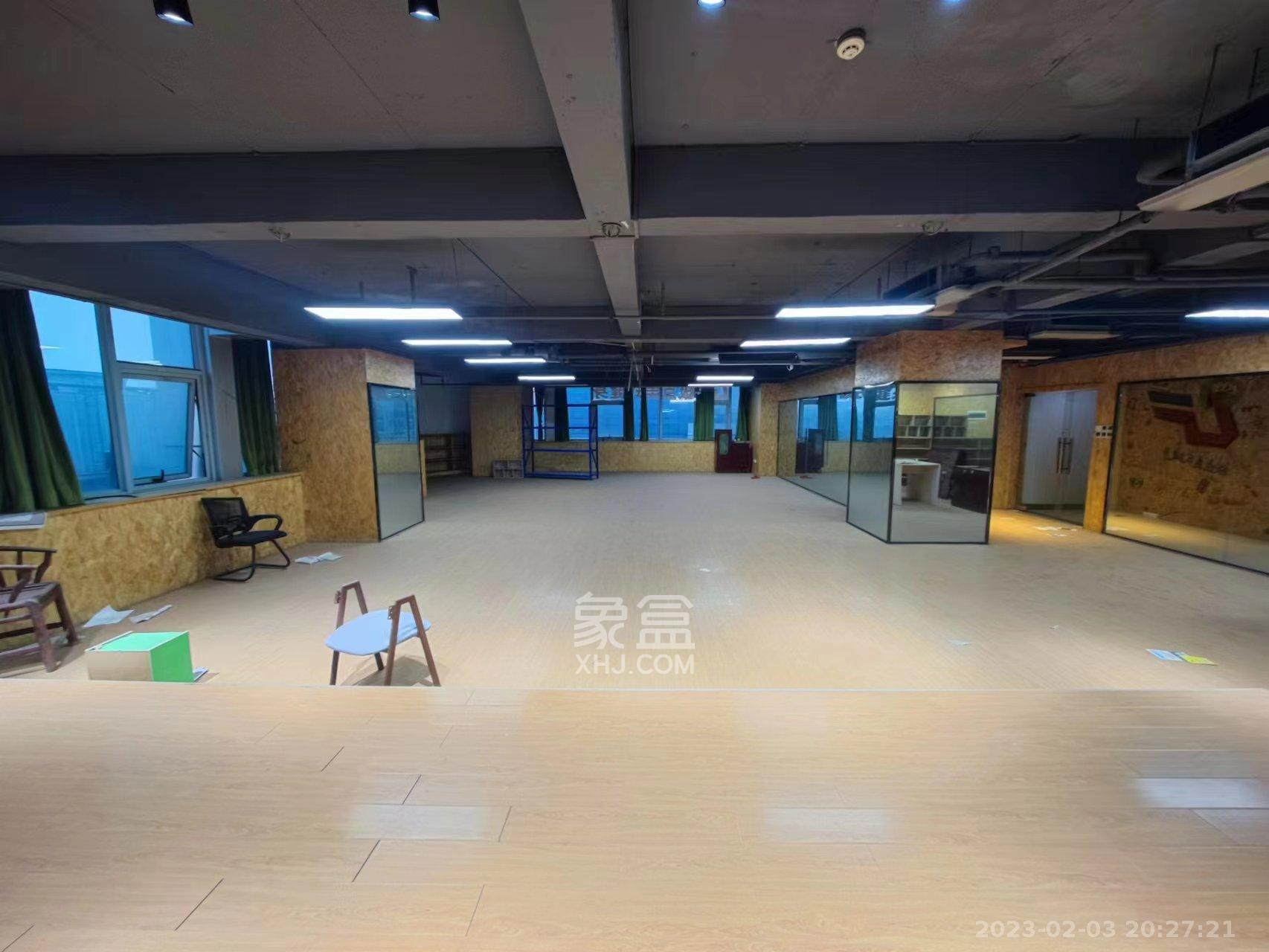 开源鑫贸大楼   221.0㎡      8500.0元/月室内图