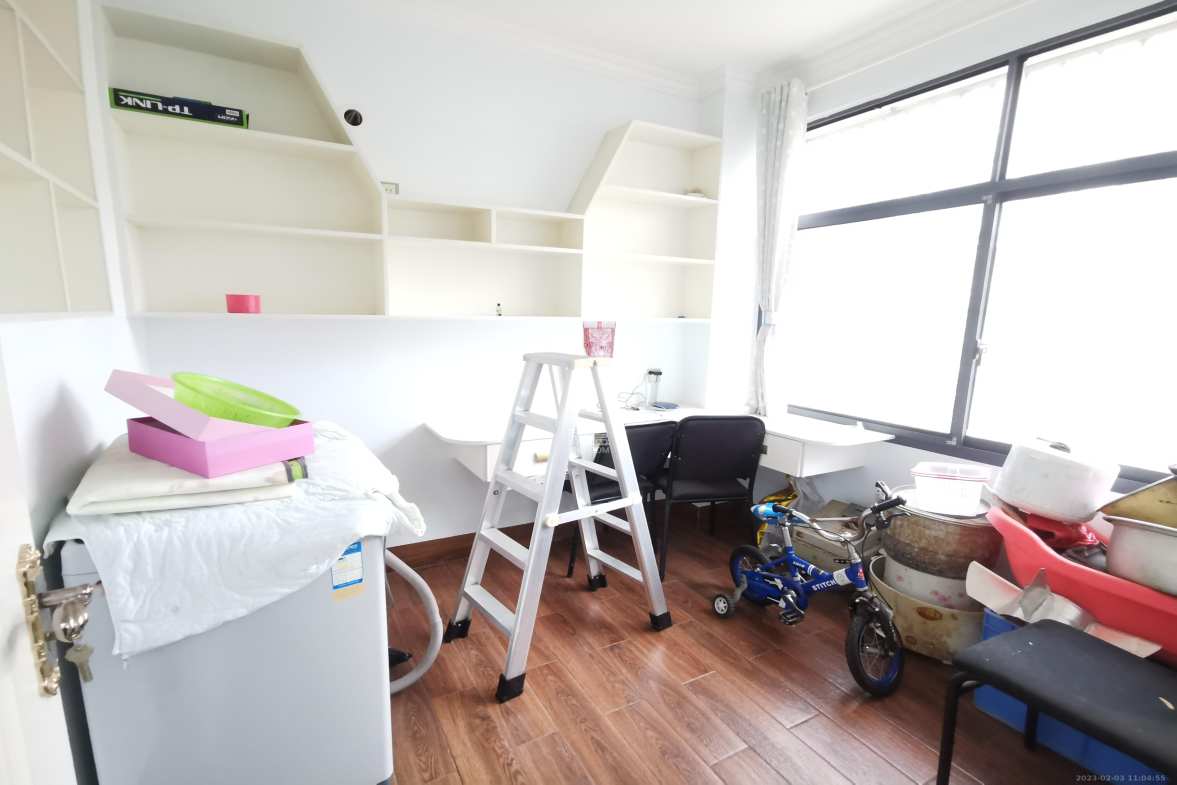 佳美紫郡  4室2厅2卫    2800.0元/月室内图