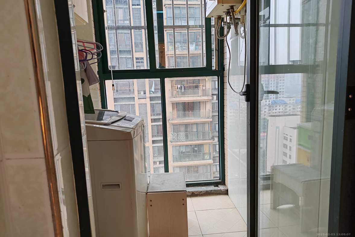 凯轩云顶 1室1厅1卫 1800.0元/月 凯轩云顶 1室1厅1卫 1800.0元/月室内图