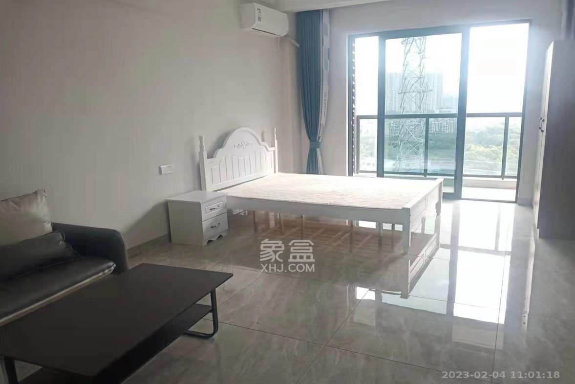 绿城高尔夫小镇 1室1厅1卫 1600.00元/月 绿城高尔夫小镇 1室1厅1卫 1600.00元/月室内图