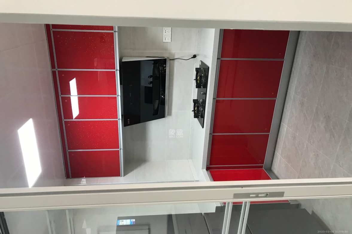 湘诚德峰小区B区  4室2厅2卫    3100.0元/月室内图