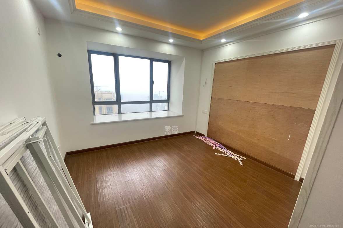 中交中央公园D4区  3室1厅1卫    2600.0元/月室内图