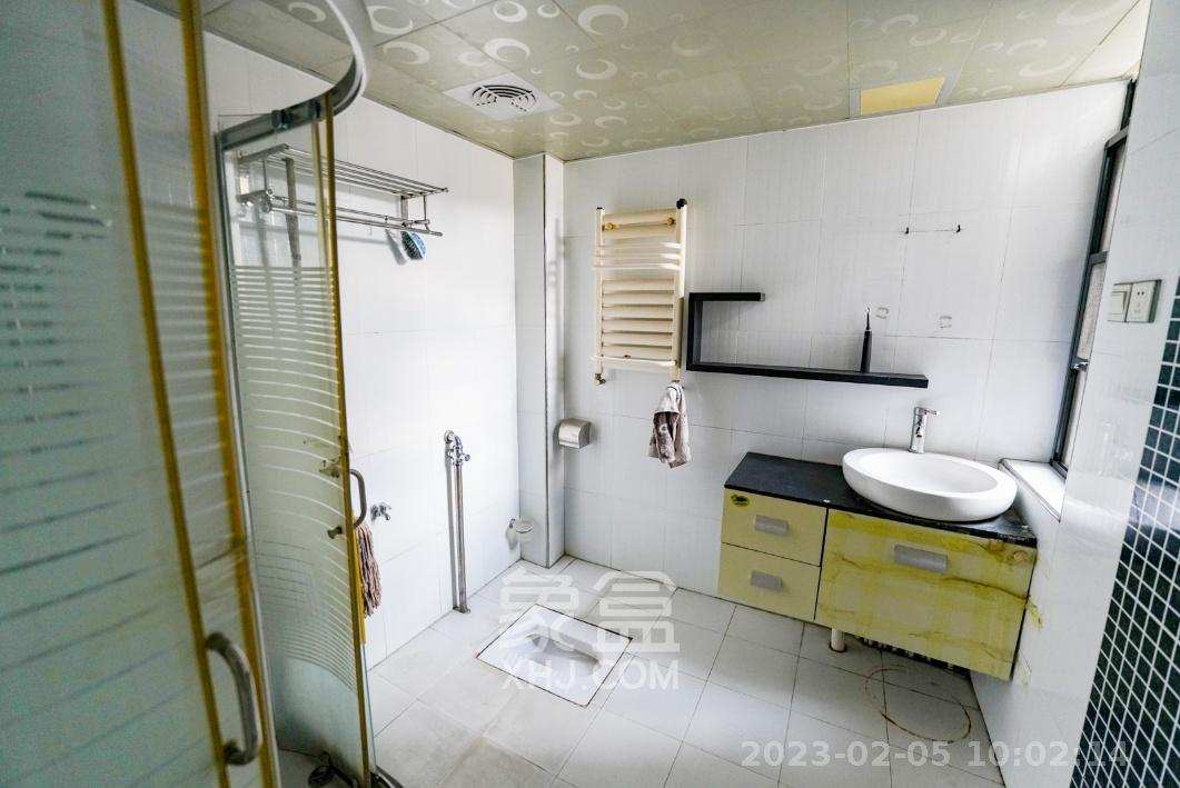 三江花中城  3室2厅1卫    2300.0元/月室内图
