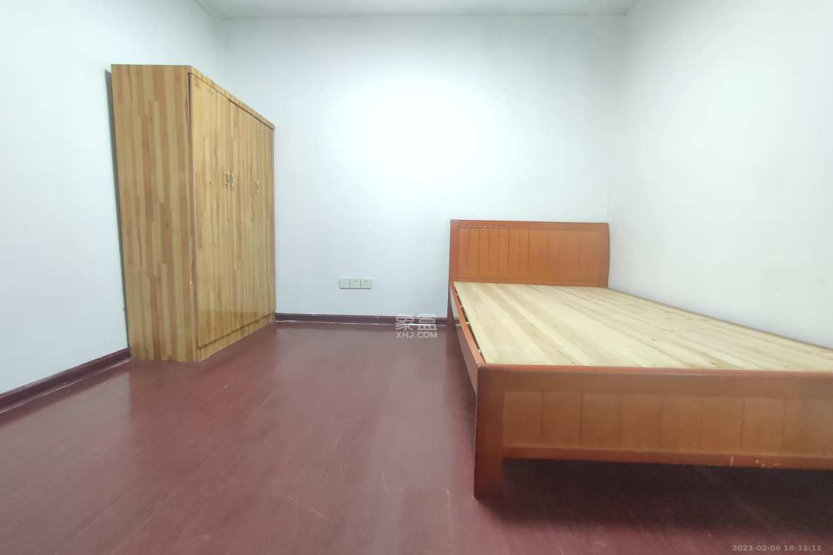 红花坡社区  2室1厅1卫    1600.0元/月室内图