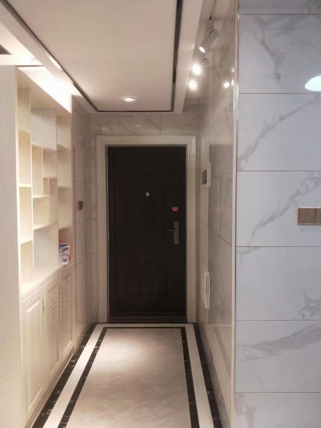 百弘学府城  3室2厅2卫    1680.0元/月室内图