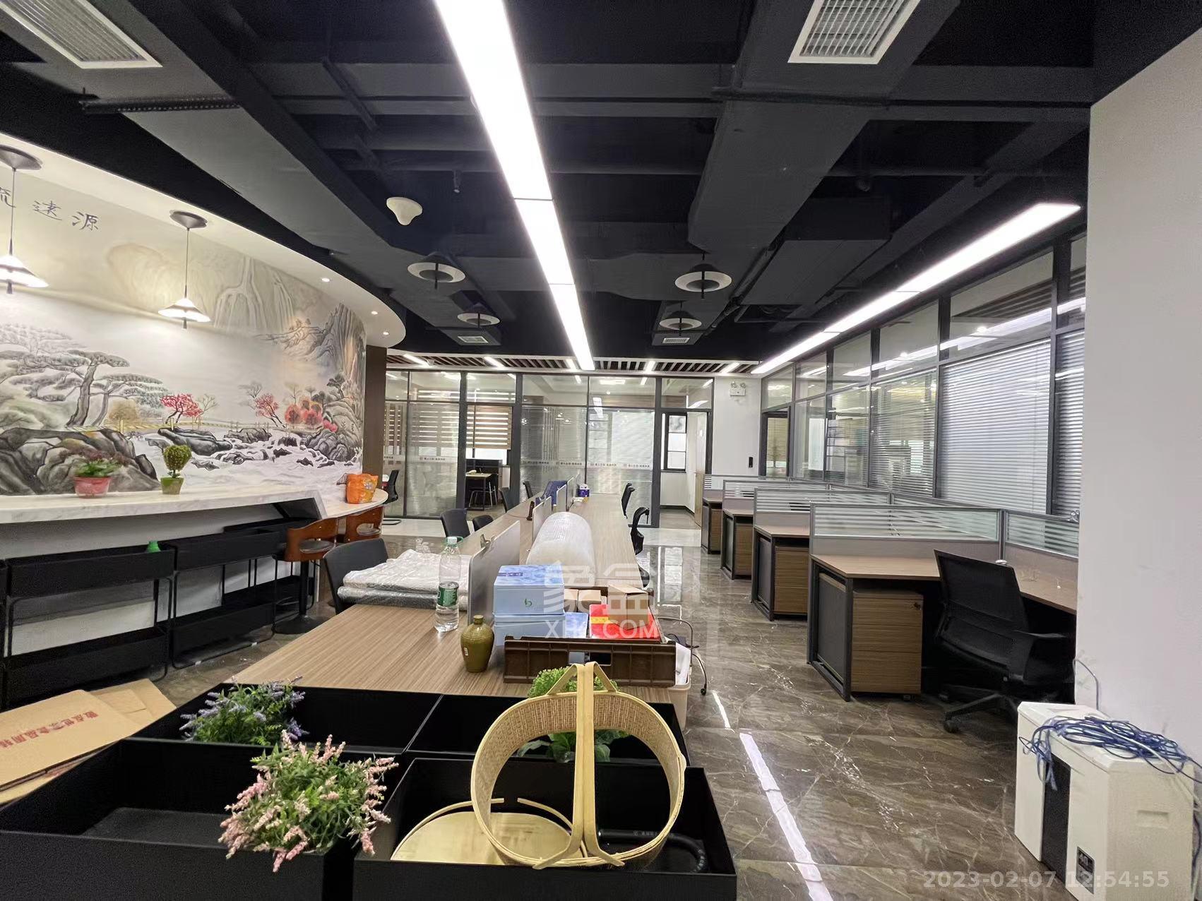 江河湾中心   427.0㎡     28000.00元/月室内图
