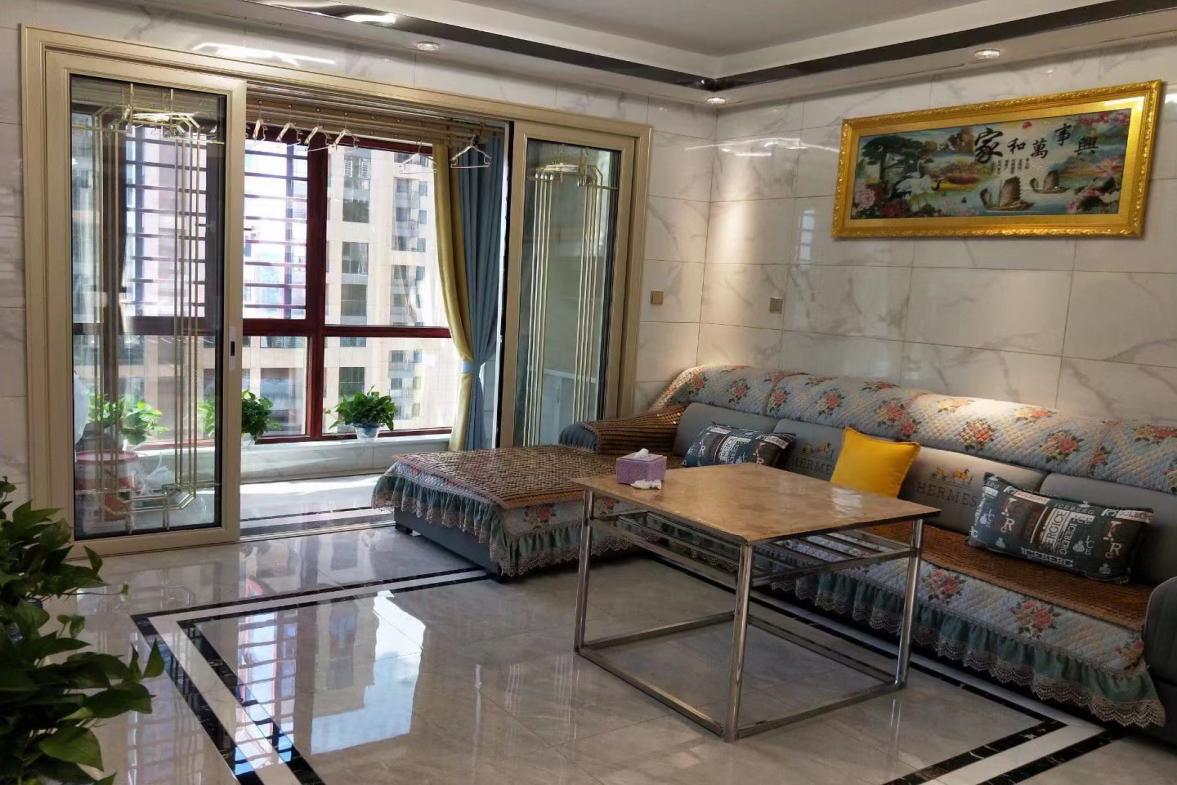 百弘学府城  3室2厅2卫    1680.0元/月室内图1