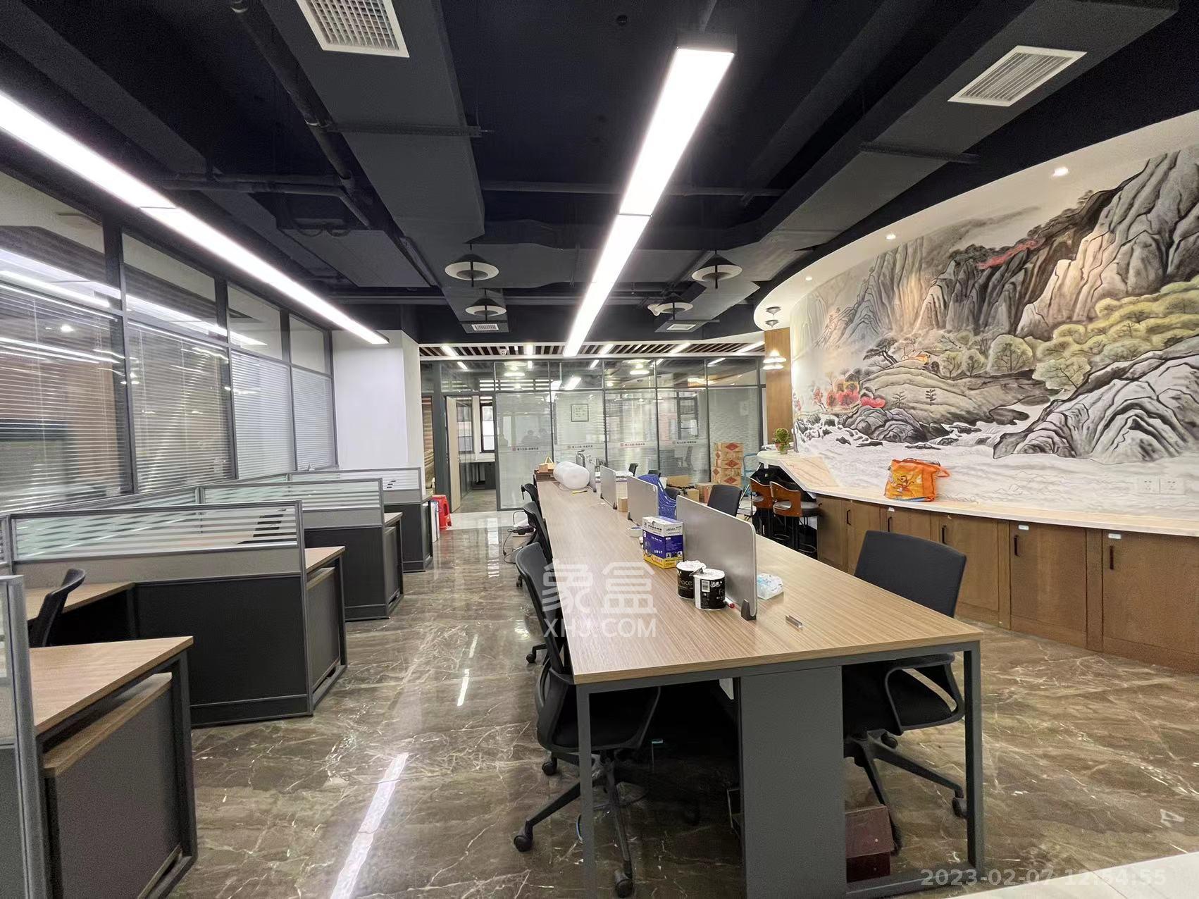 江河湾中心   427.0㎡     28000.00元/月室内图