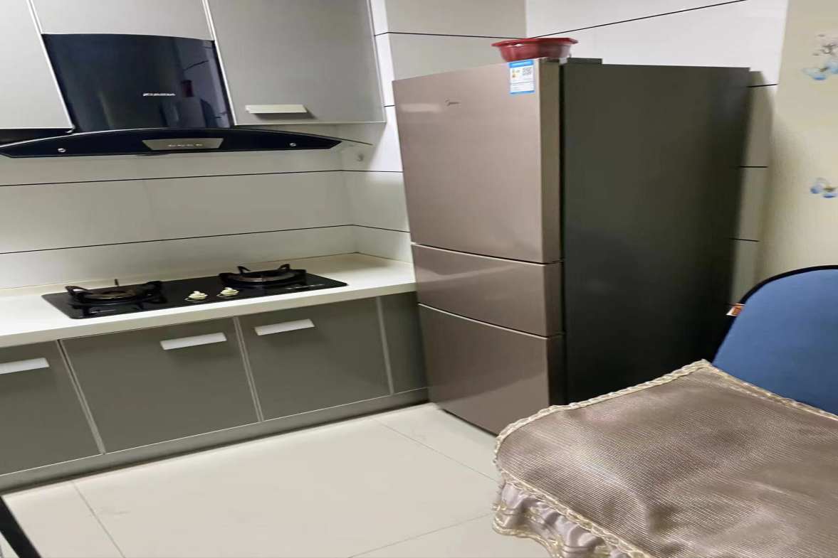 瞰天下 1室1厅1卫 1400.00元/月 瞰天下 1室1厅1卫 1400.00元/月室内图