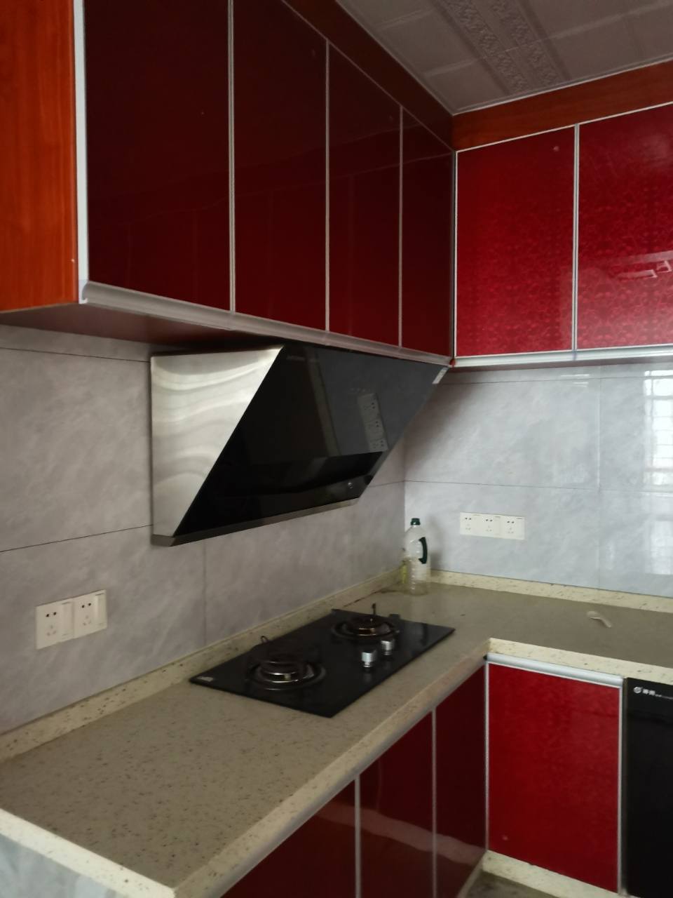 香山红叶  3室2厅2卫    1800.0元/月 香山红叶  3室2厅2卫    1800.0元/月室内图