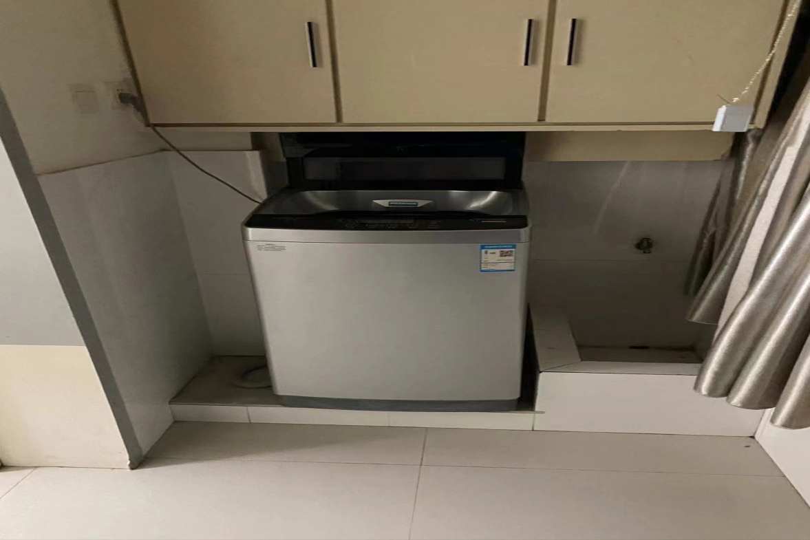 瞰天下 1室1厅1卫 1400.00元/月 瞰天下 1室1厅1卫 1400.00元/月室内图