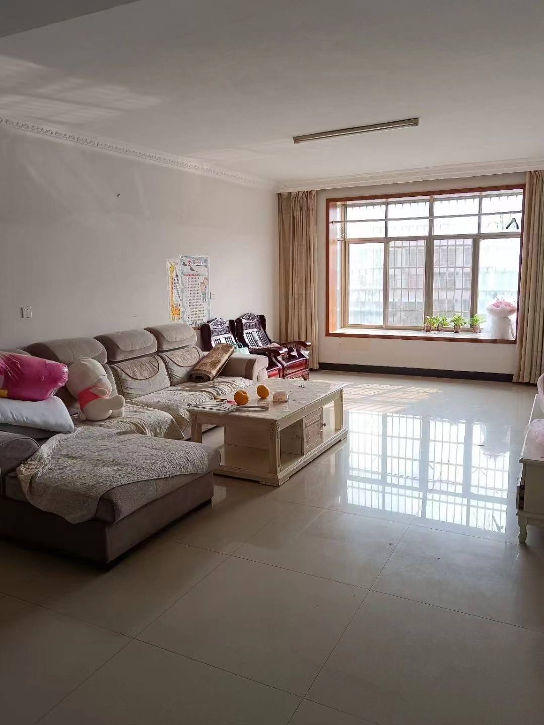 金碧文苑 3室2厅2卫 1100.0元/月 金碧文苑 3室2厅2卫 1100.0元/月户型图