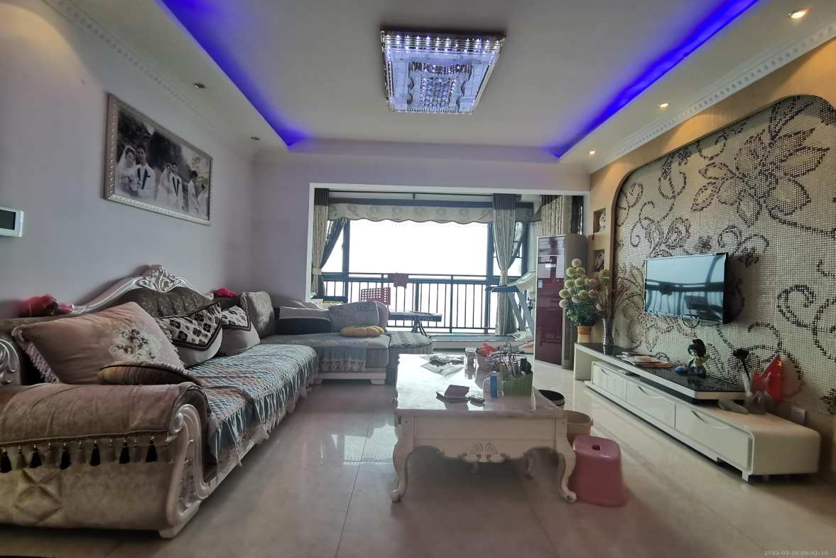 翠堤湾（锁）  3室2厅1卫   1700.00元/月室内图