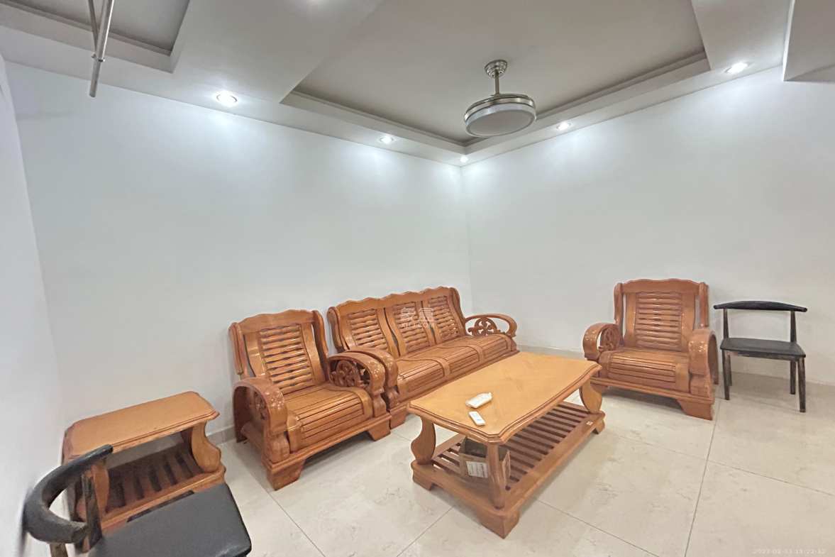 木莲花苑  1室1厅1卫    1700.0元/月室内图1