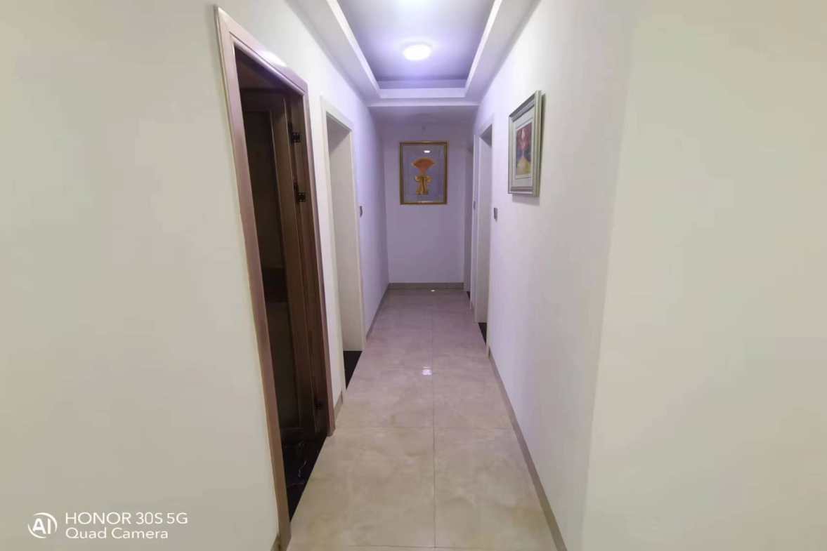 树鑫城市花园  3室2厅2卫   2000.00元/月室内图