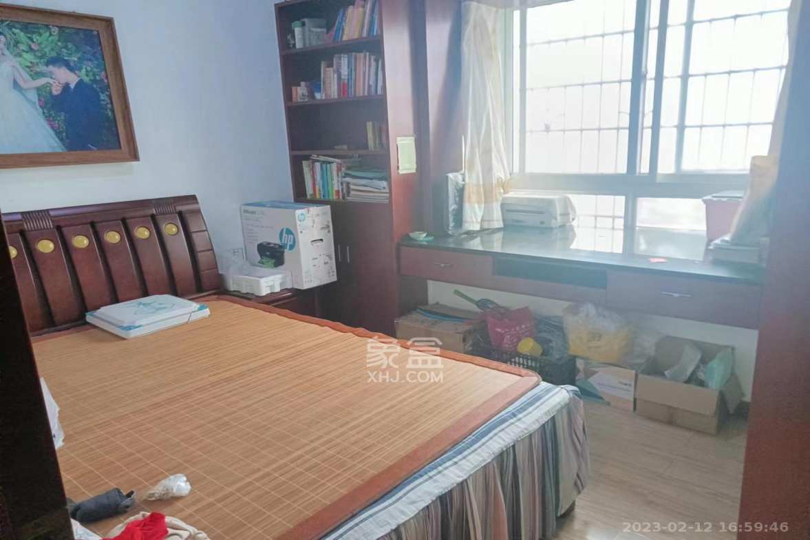 开源鑫苑  3室2厅1卫   2000.00元/月室内图