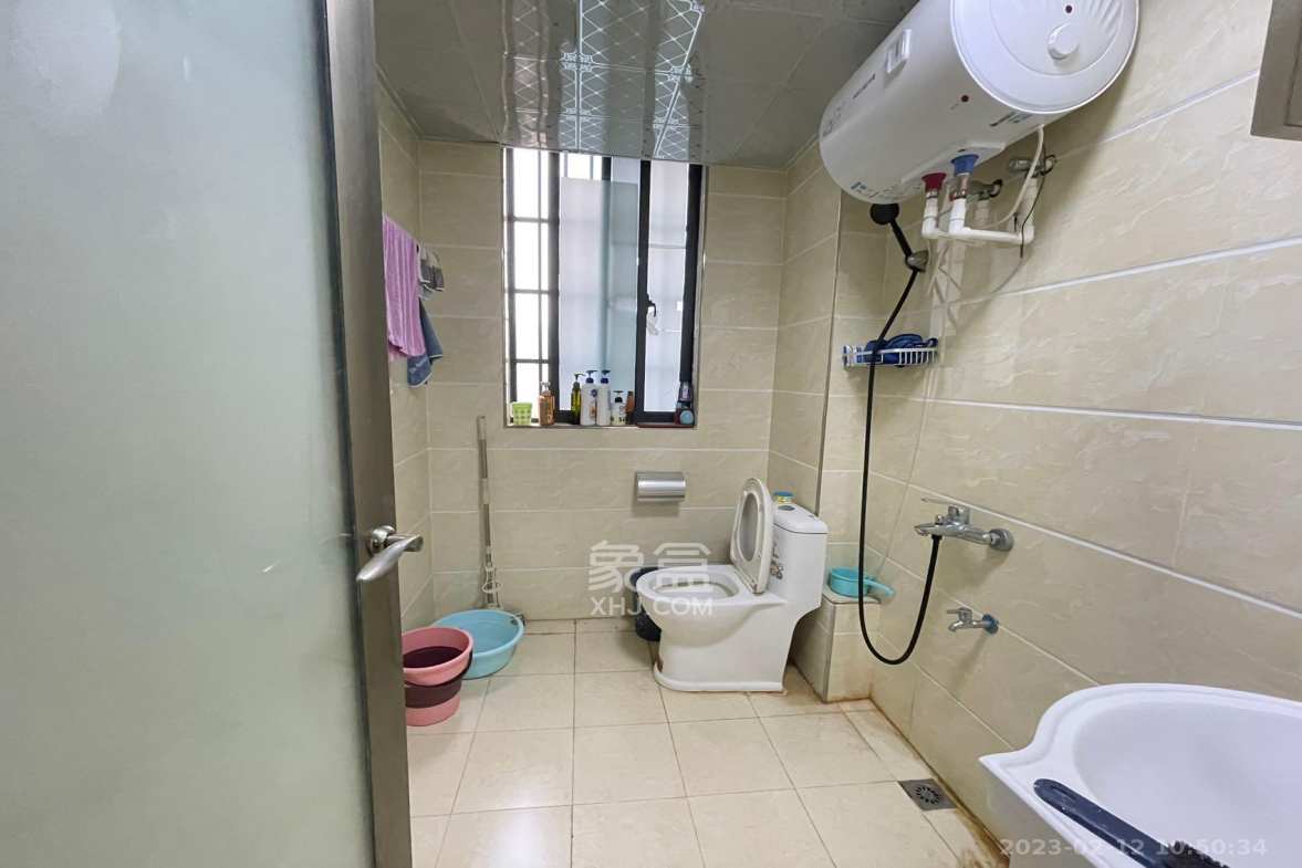 保利麓谷林语A区 3室2厅2卫 2800.0元/月 保利麓谷林语A区 3室2厅2卫 2800.0元/月室内图