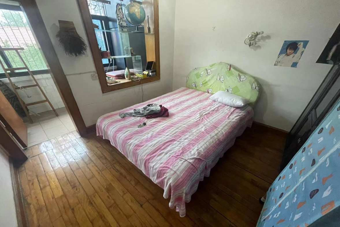 电力局家属楼 2室1厅1卫 42.80万 电力局家属楼 2室1厅1卫 42.80万客厅