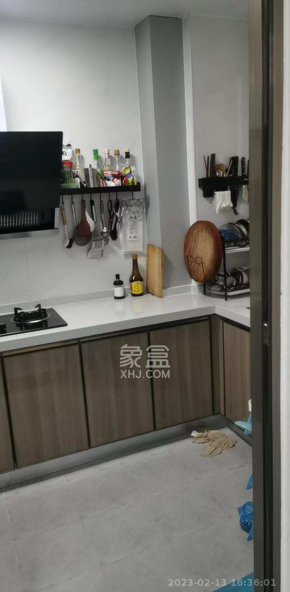 芙蓉别墅山庄(嘉湘华庭) 4室2厅2卫 5000.00元/月 芙蓉别墅山庄(嘉湘华庭) 4室2厅2卫 5000.00元/月室内图