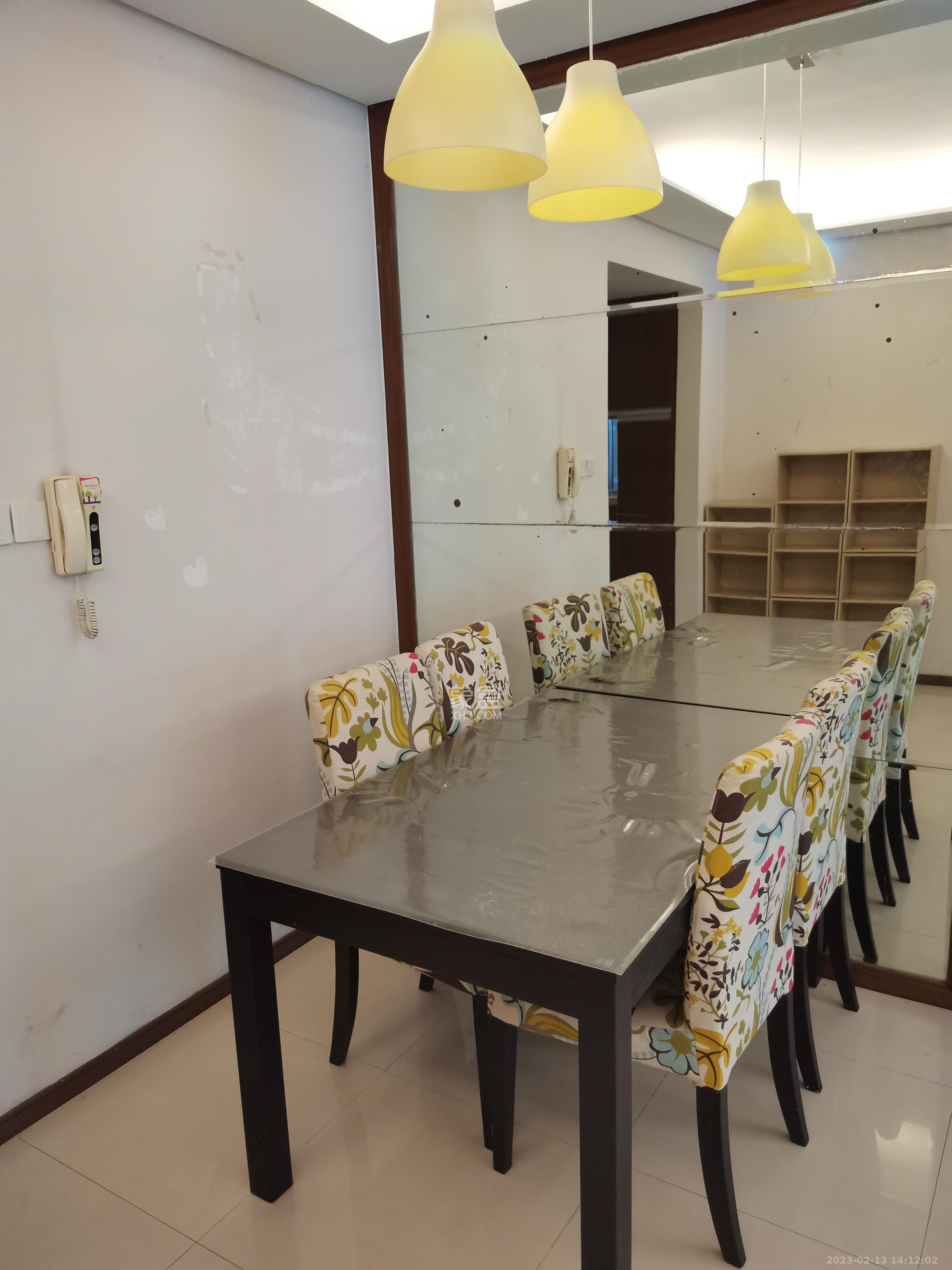 万科金域蓝湾 3室2厅1卫 2700.0元/月