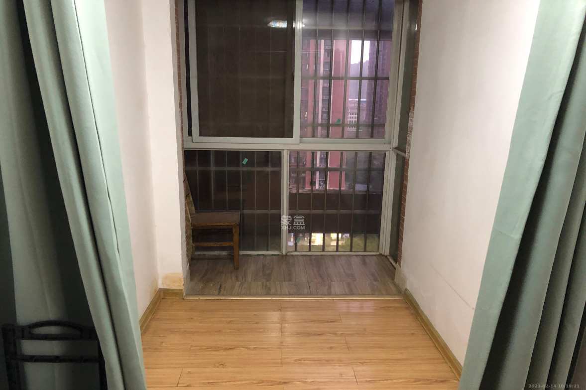 新蕾品阁居  2室2厅1卫    1550.0元/月室内图