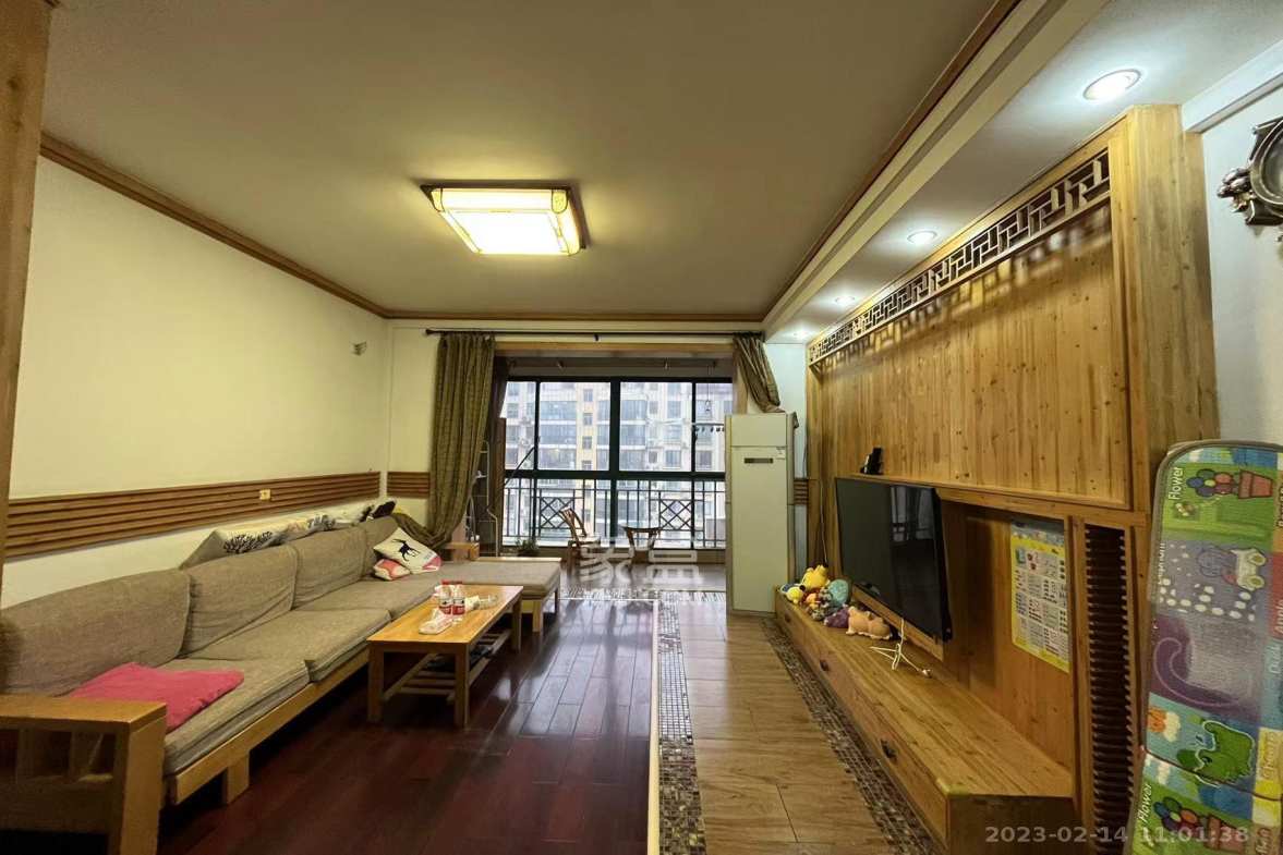 圣爵菲斯  2室2厅1卫    2300.0元/月室内图