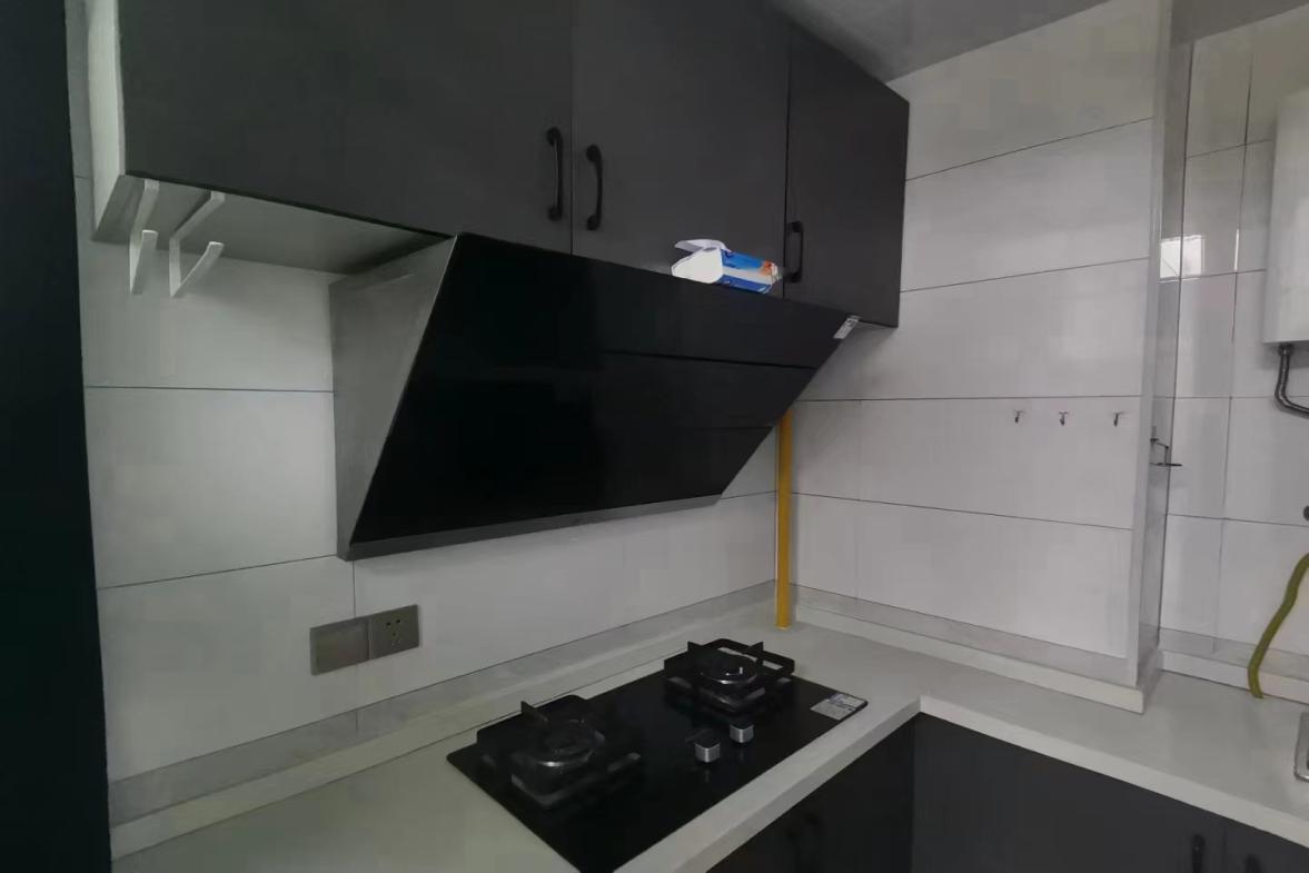 香格里拉  1室1厅1卫   1200.00元/月室内图