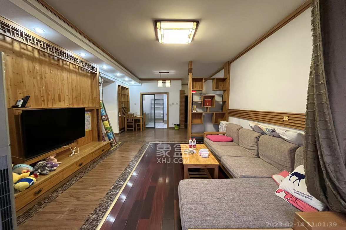 圣爵菲斯  2室2厅1卫    2300.0元/月室内图