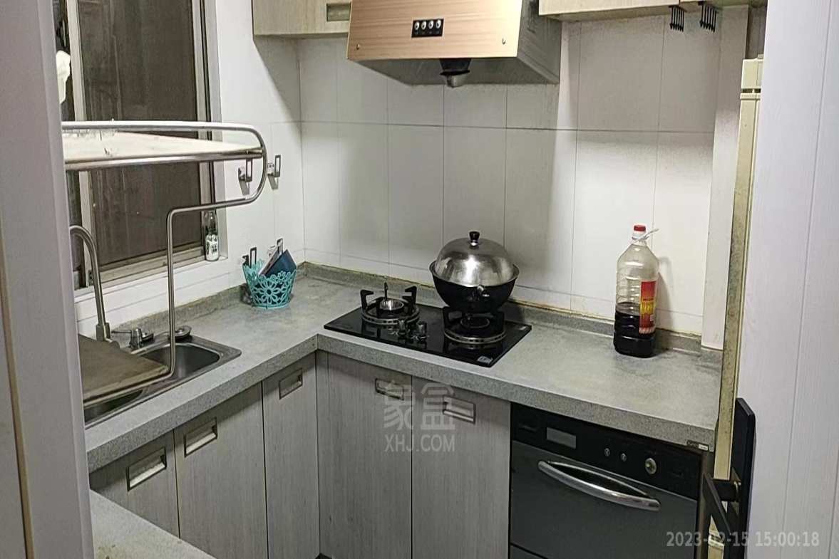 耀华大厦 4室2厅1卫 2800.00元/月 耀华大厦 4室2厅1卫 2800.00元/月室内图