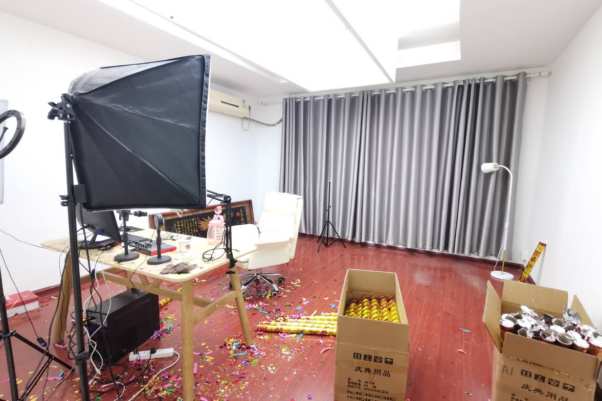 丽天名园 0室0厅0卫 4100.00元/月 丽天名园 0室0厅0卫 4100.00元/月室内图