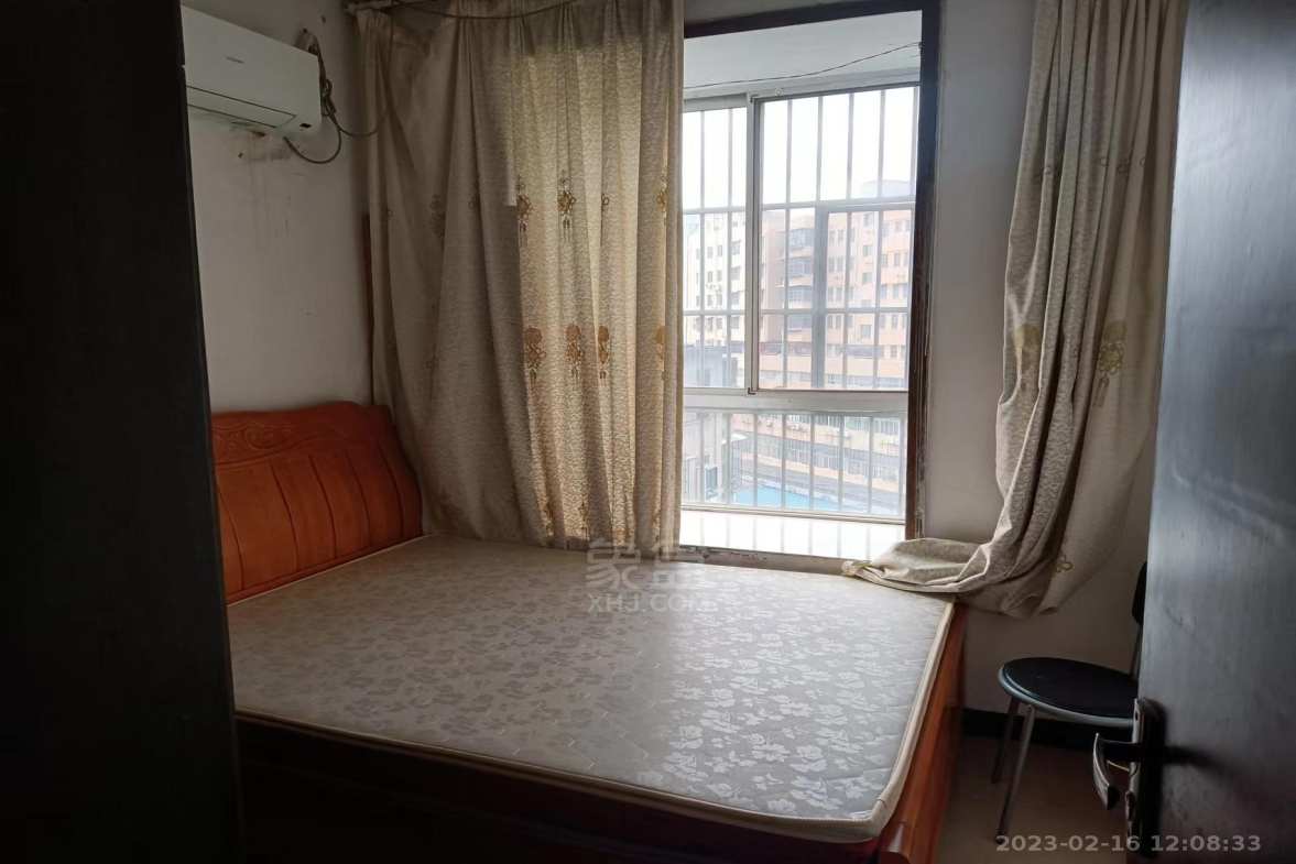 城南春天(金城大厦) 1室2厅1卫 900.00元/月 城南春天(金城大厦) 1室2厅1卫 900.00元/月室内图