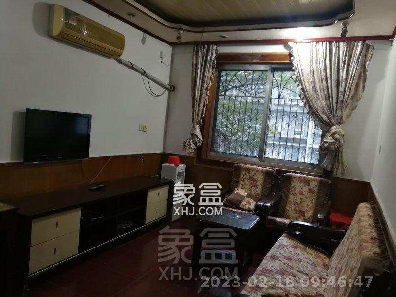 学堂冲二村体育路48号  3室2厅1卫   1300.00元/月室内图