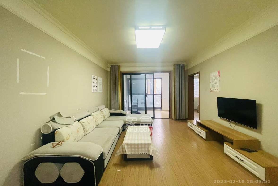 麓谷小镇  3室2厅1卫    2600.0元/月室内图