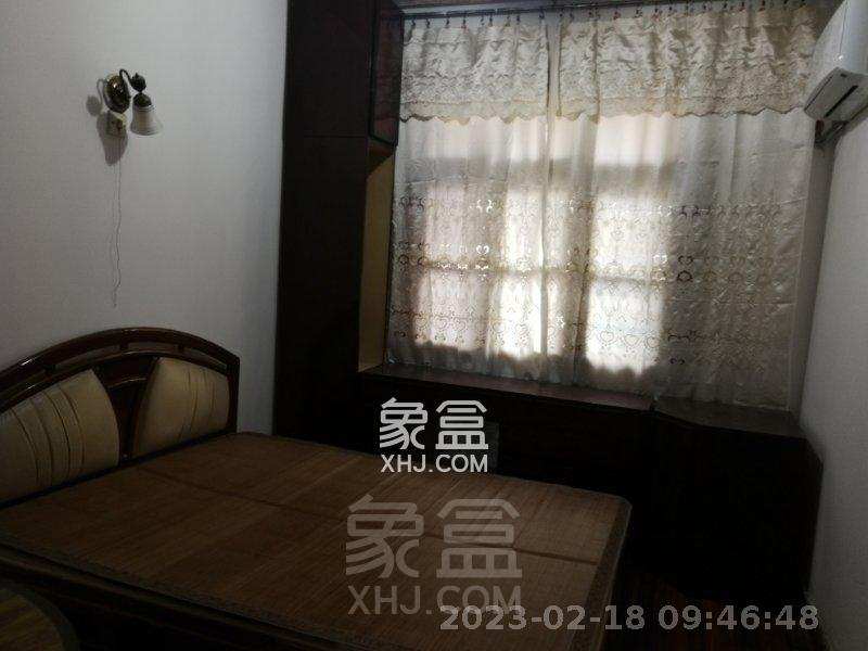 学堂冲二村体育路48号  3室2厅1卫   1300.00元/月室内图