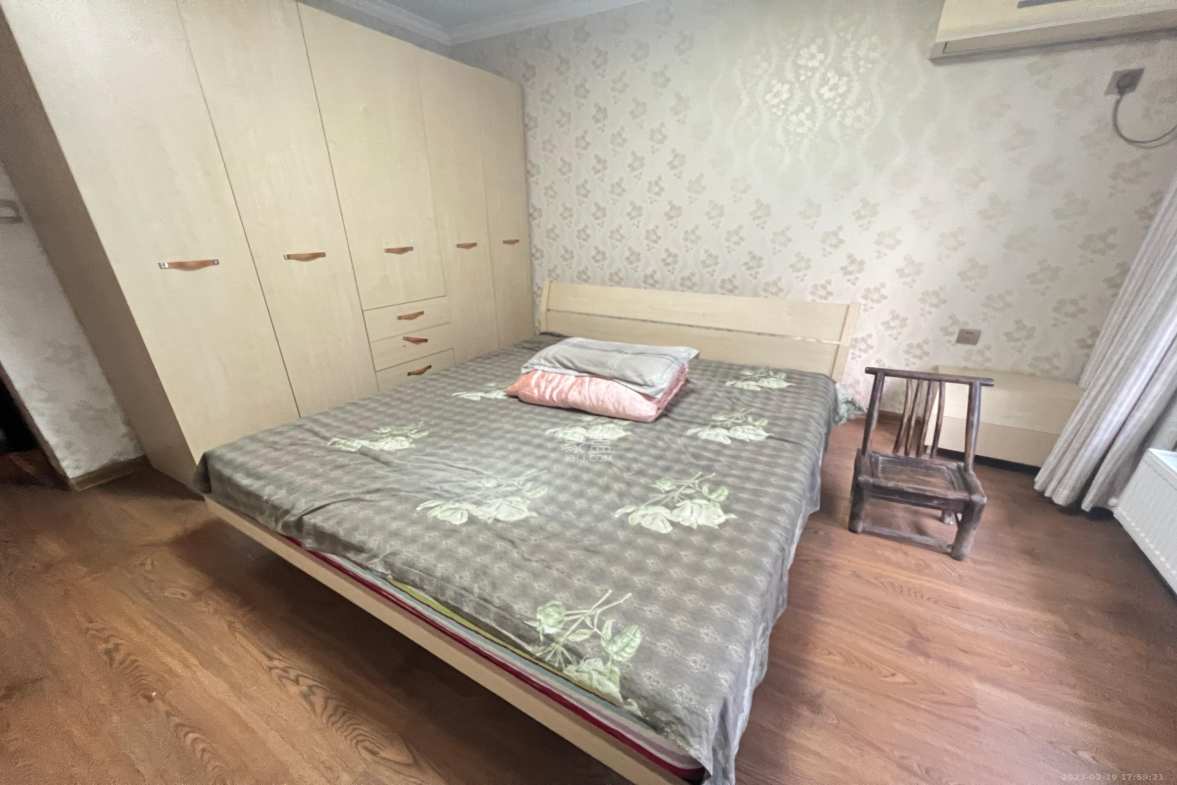 西湖丽景  3室2厅2卫    3000.0元/月室内图