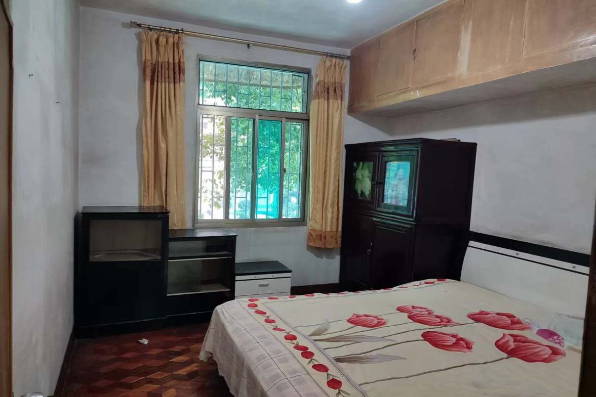 春园步行街--钻石街 1室1厅1卫 950.00元/月 春园步行街--钻石街 1室1厅1卫 950.00元/月室内图