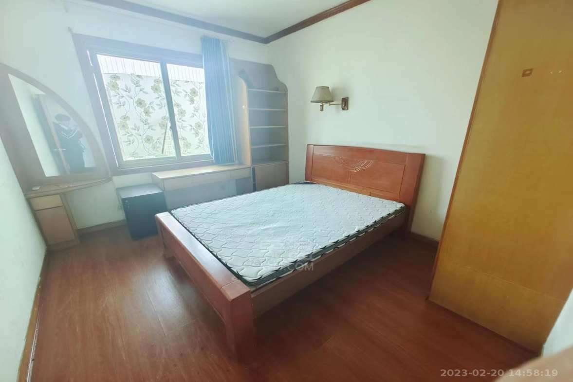 嵩山办事处 4室2厅2卫 1800.00元/月 嵩山办事处 4室2厅2卫 1800.00元/月室内图