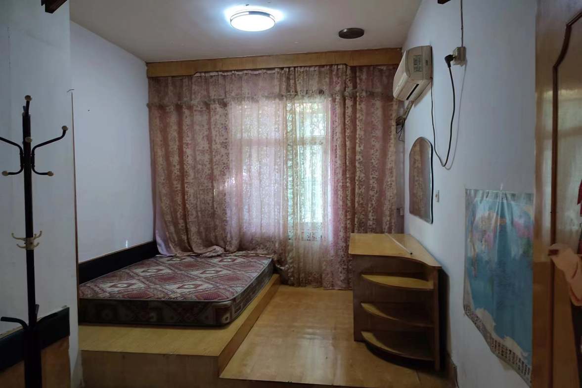 乐坪东街定额管理站(勘察设计院家属楼)  2室1厅1卫   800.00元/月 乐坪东街定额管理站(勘察设计院家属楼)  2室1厅1卫   800.00元/月室内图